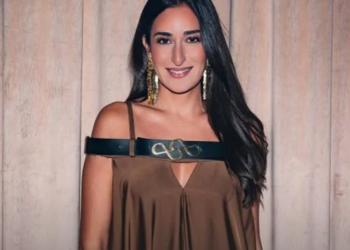 أمينة خليل ضد عمليات التجميل