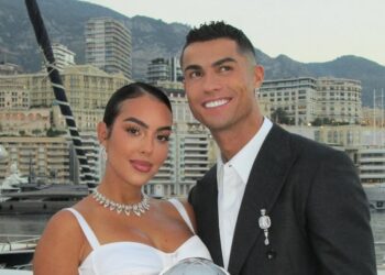 لأول مرة.. حمادة هلال يخصص أغنية لمرضى التوحد