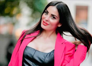 “أبو بصلة”… دومينيك حوراني وميرا شتات بديو جريء