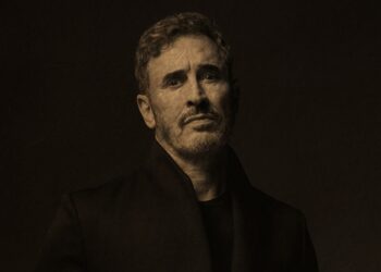 كاظم الساهر يعود إلى جذوره العراقية بأغنية “متى”